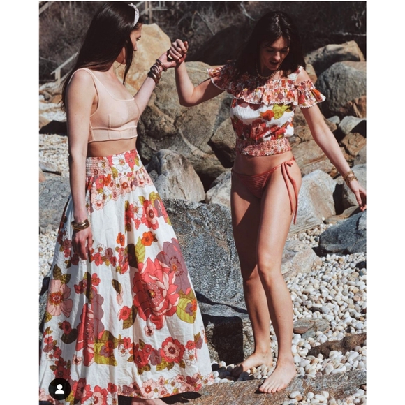 Love The Label Off Shoulder Ruffle Top Retro Print - Picture 4 of 7